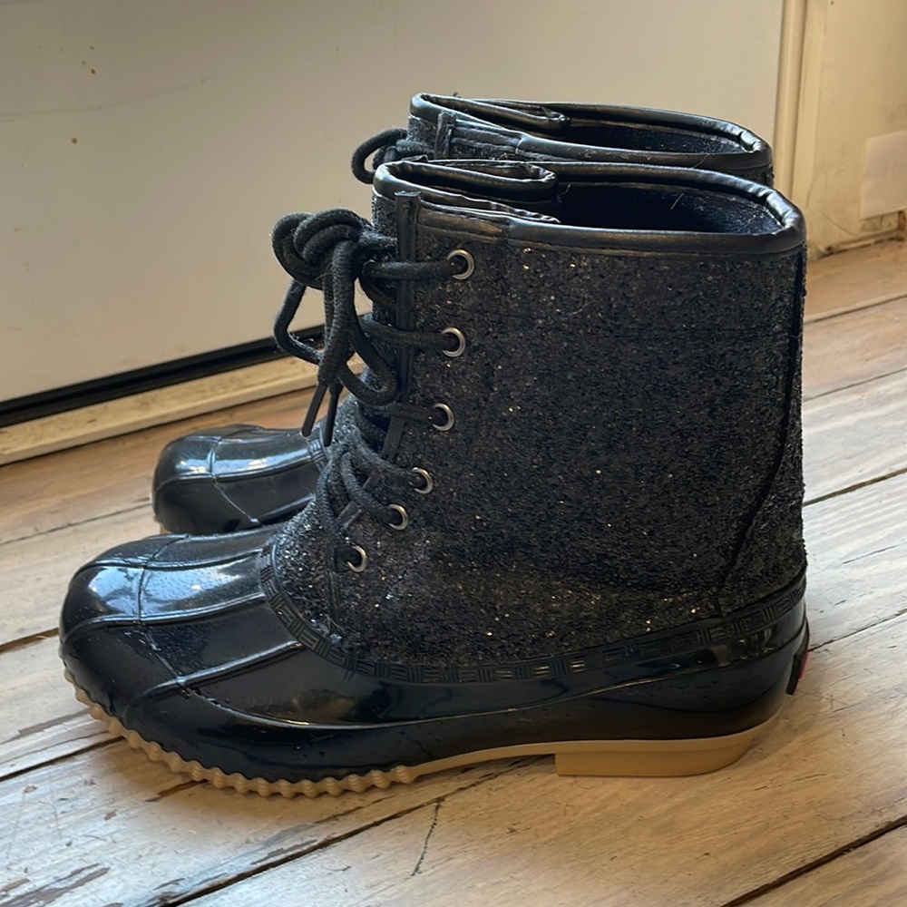 Rain boots NWOT